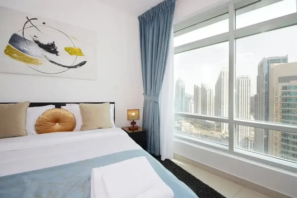 Luxury 2BR - partial Burj Khalifa view - photo 1