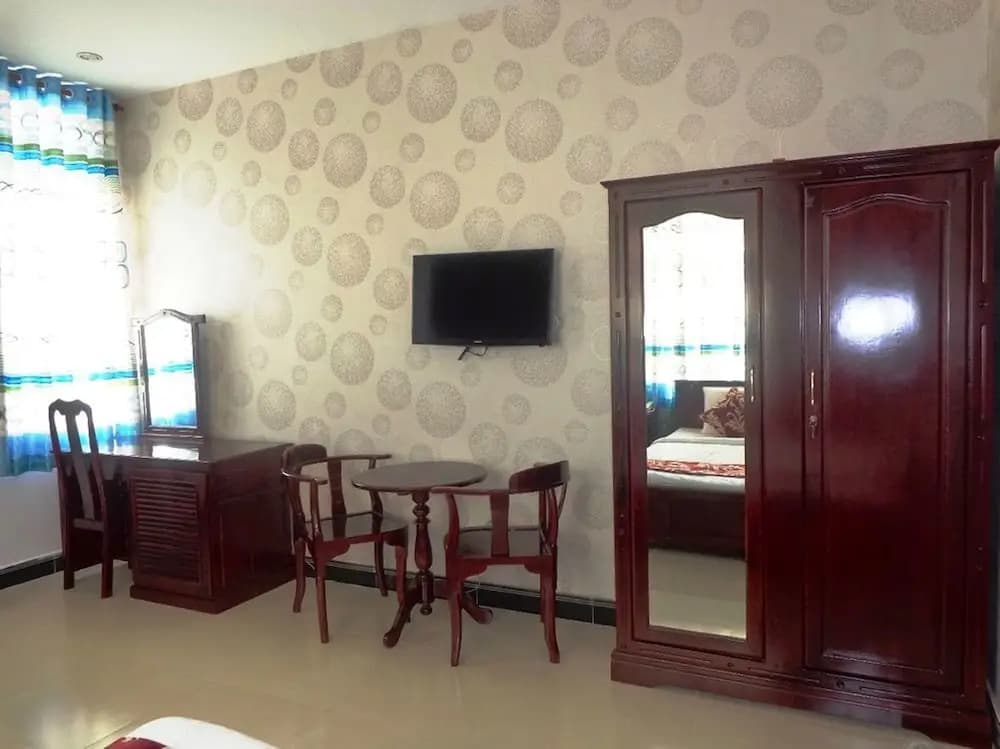 Thi Long Phung Hotel - photo 11
