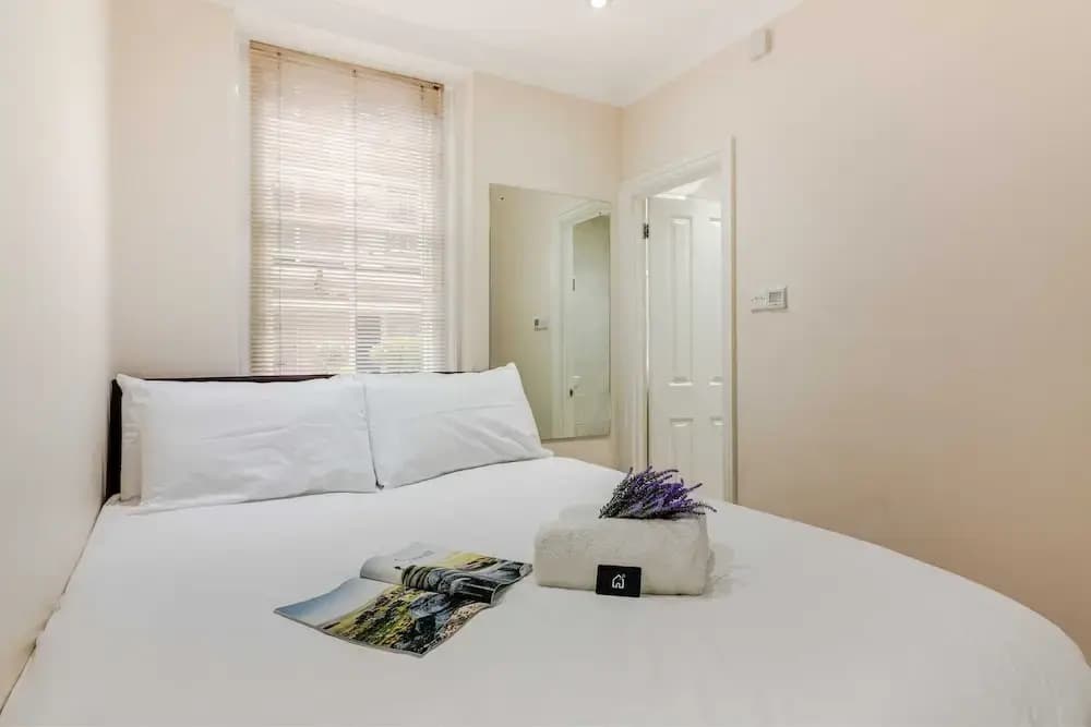 Uber London Theatre Land House - photo 3