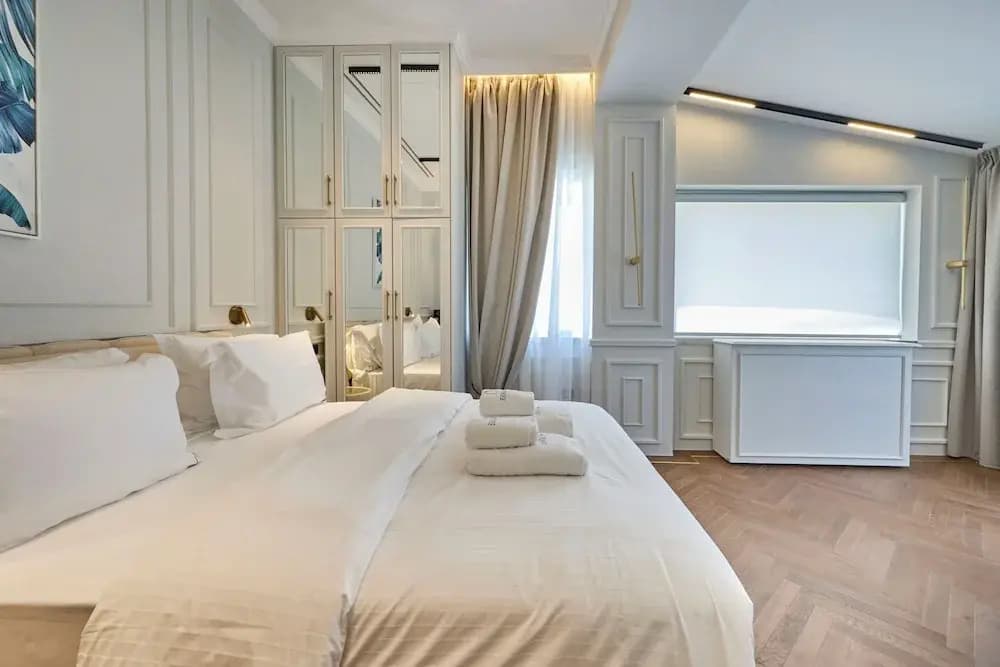Ermou 99 Intelligent Private Suites - photo 5