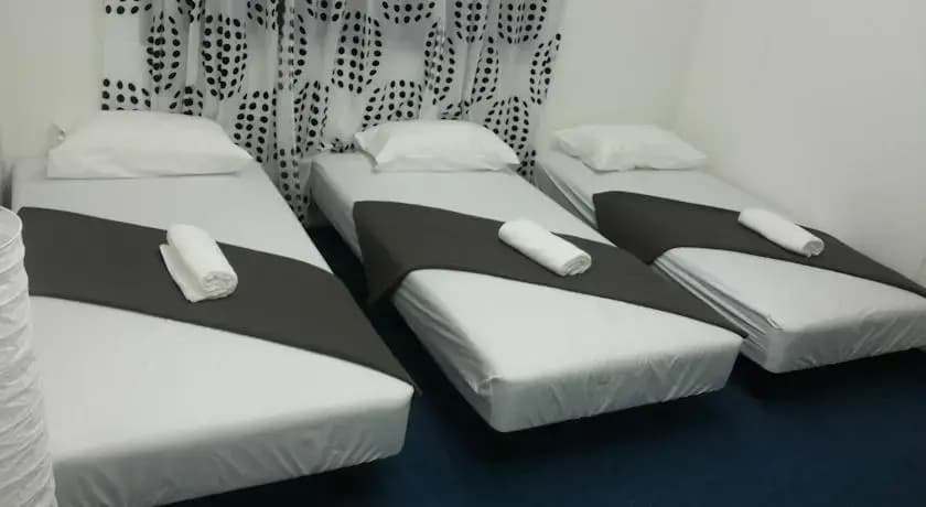 st holidays inn - photo 4