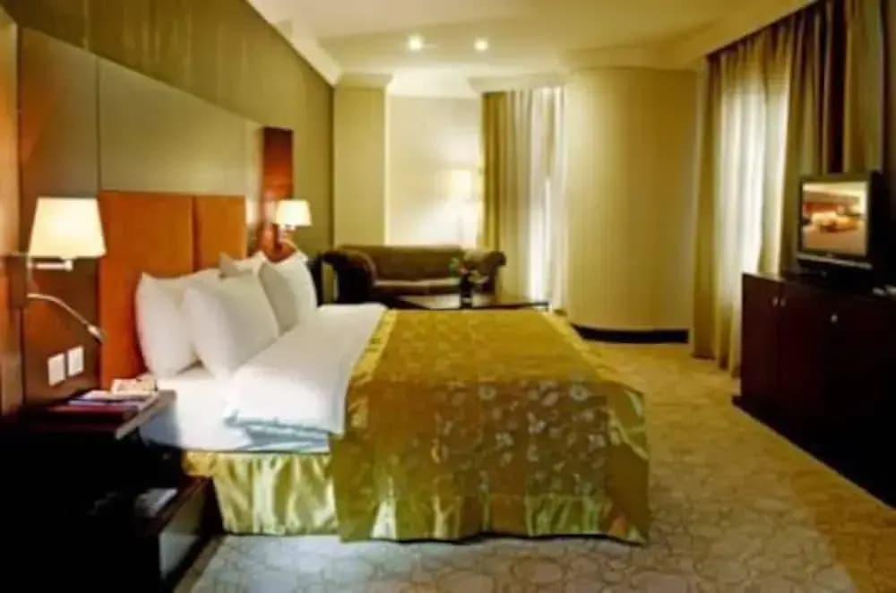 Swiss Belhotel Doha - photo 7