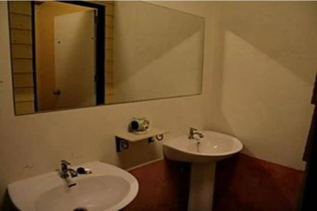 Patong Backpacker Hostel - photo 5