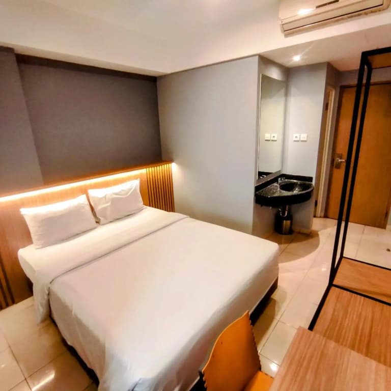Studio One Hotel - photo 27