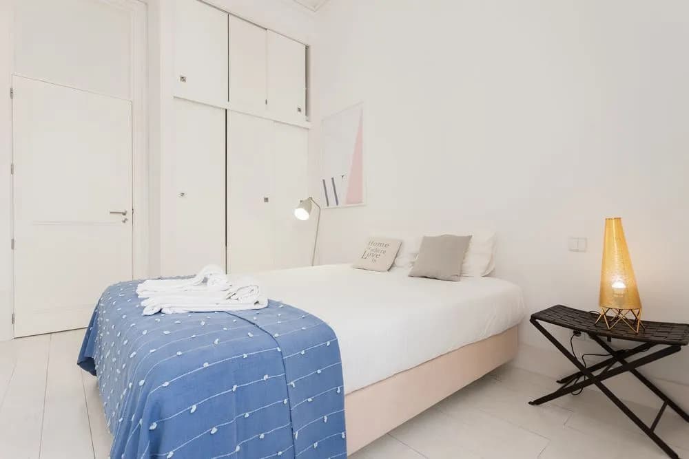 Baixa Tile Blue Two-Bedroom Apartment - by LU Holidays - photo 5