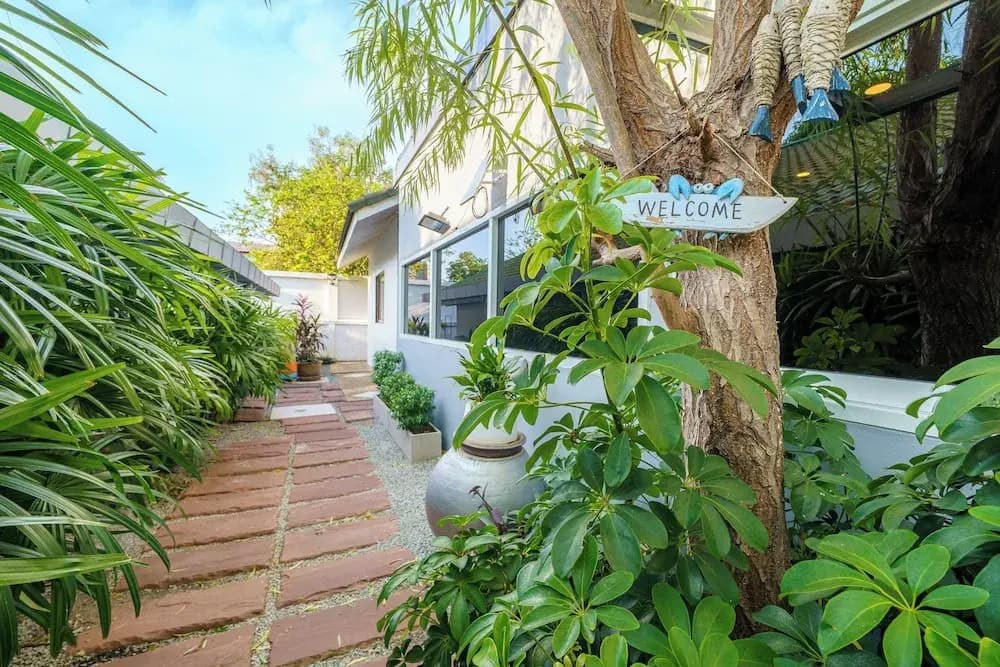 Cozy gray garden - photo 19