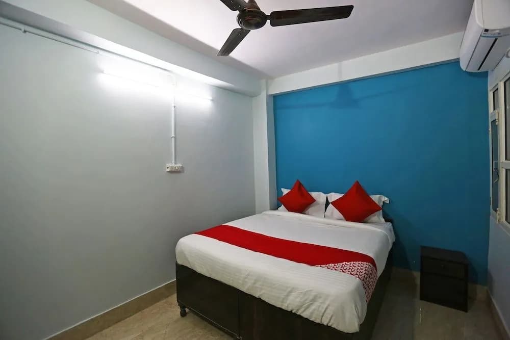 Dimpy House by OYO Rooms - photo 11