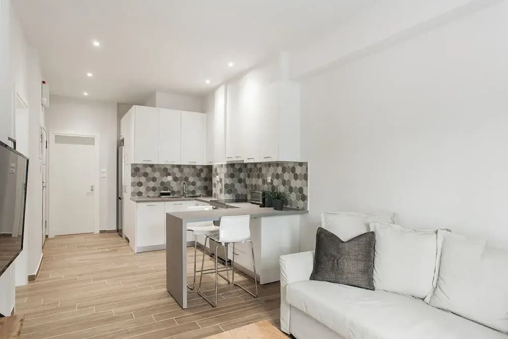 Lovely 1Br Apartment In Koukaki - photo 6