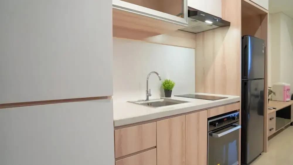 Spacious And Homey Studio At Cleon Park Apartment - photo 10