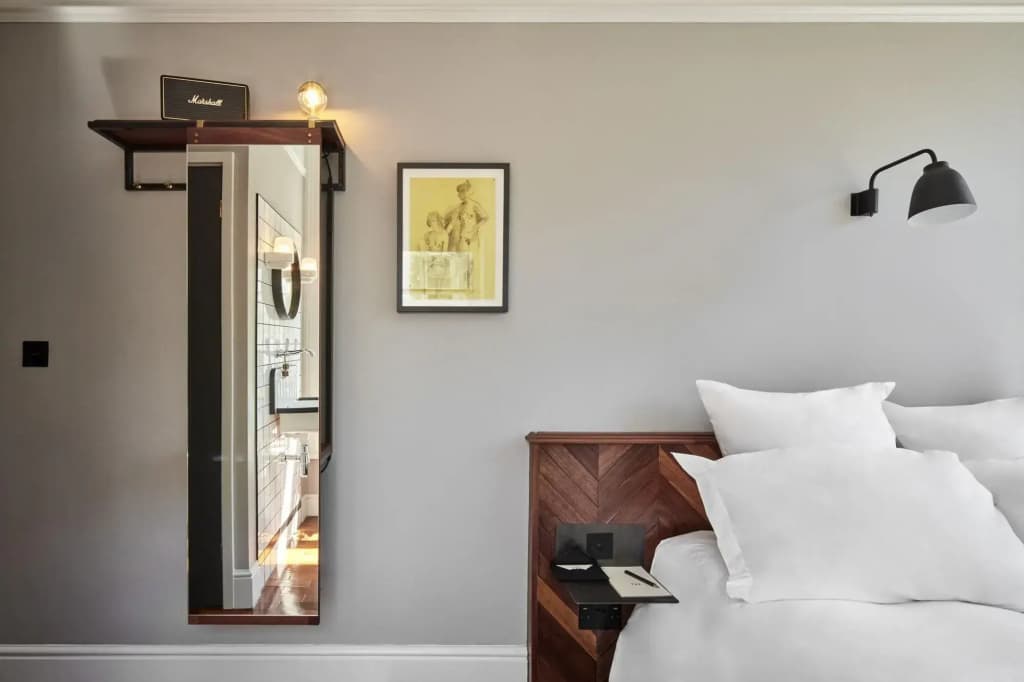 The Pilgrm Hotel - photo 24