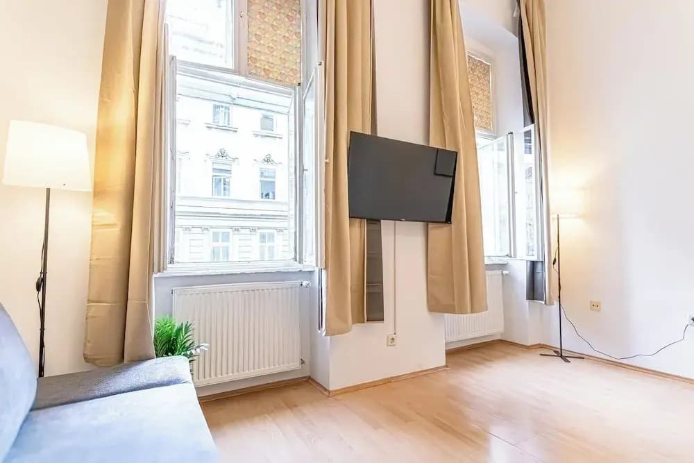 Private Room Long Stay Near Lugner City - photo 8