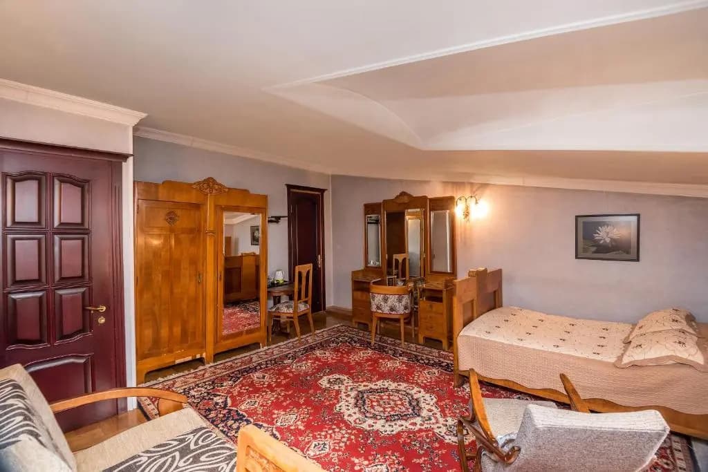 Lia's Guest House - photo 4
