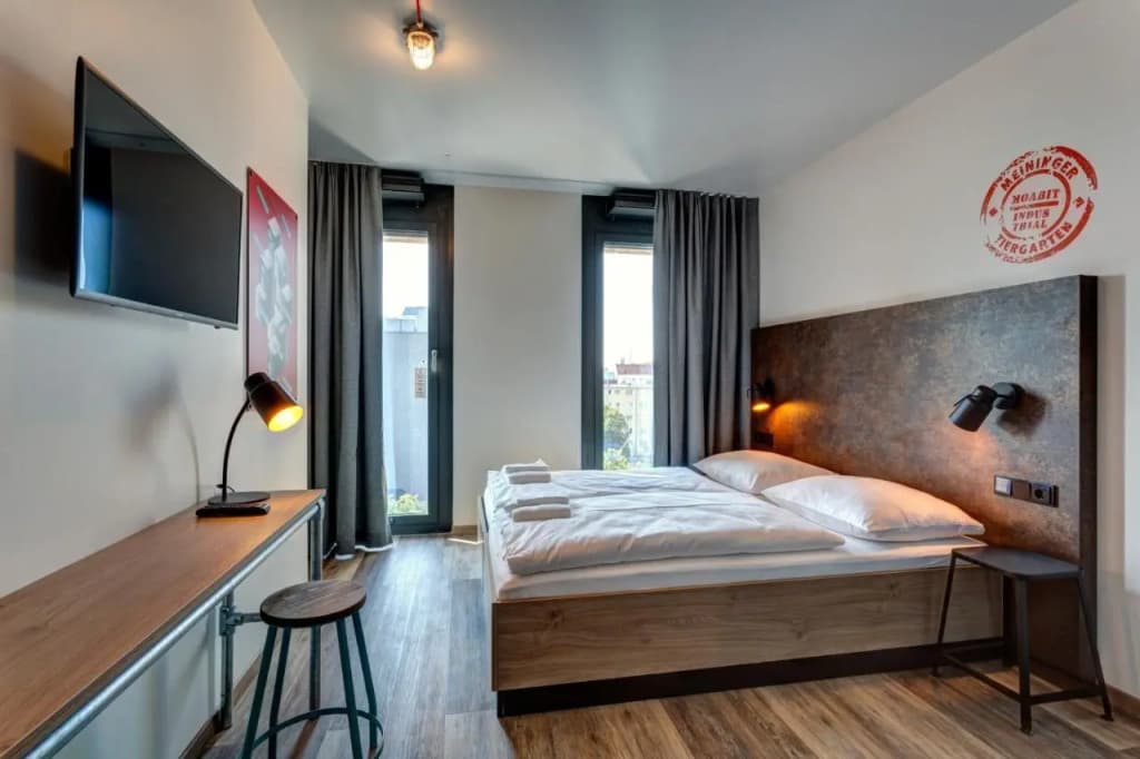 Meininger Hotel Berlin Tiergarten - photo 39