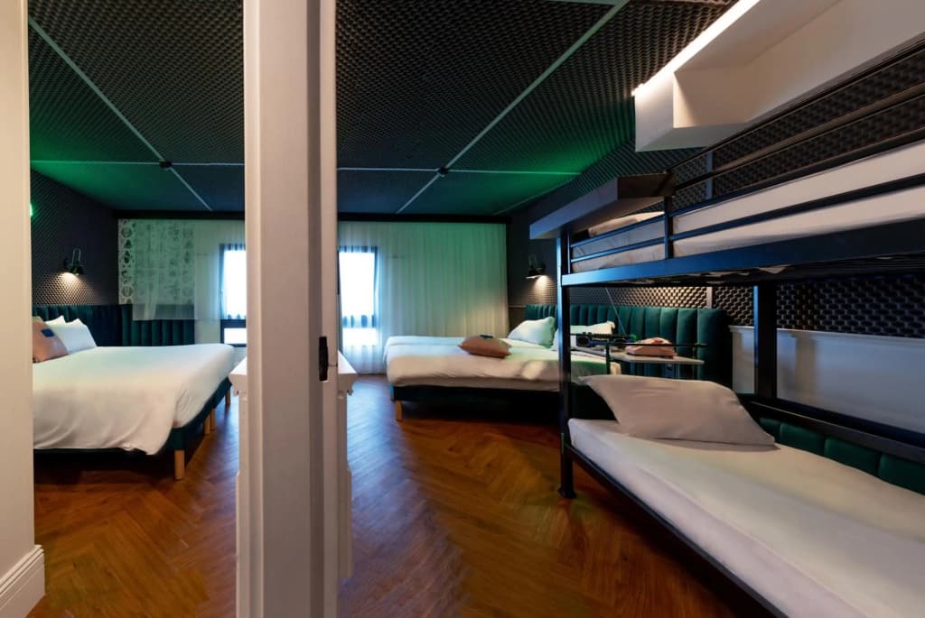Moxy Paris La Villette Hotel - photo 5