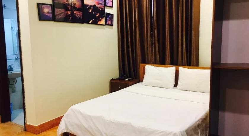 Saigon Palace by OYO Rooms - photo 12