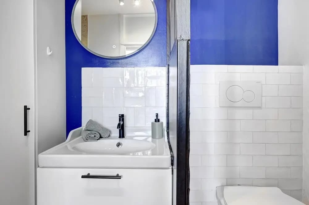 Bright 1BR Bastille Getaway - 4 Guests - photo 7