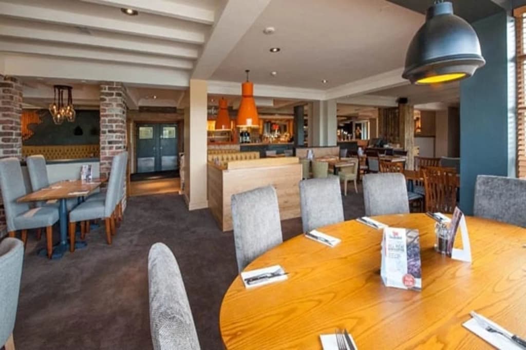 Premier Inn London Ruislip - photo 14