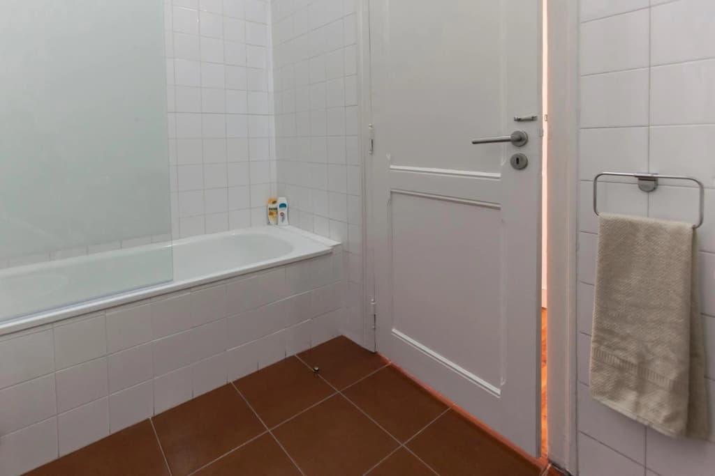 Lisbon Apartment - photo 14