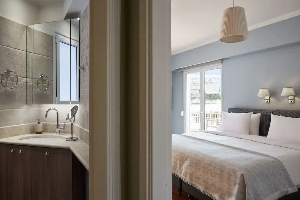 Fabulous 3BD Apt close to Kalimarmaro - photo 6