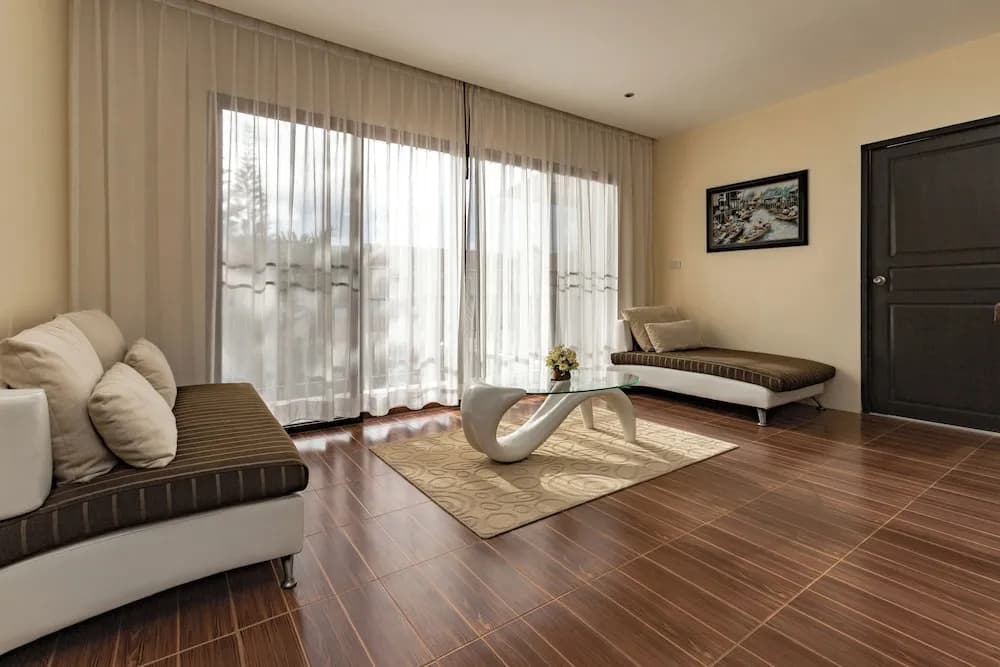 East villa 2 - photo 3