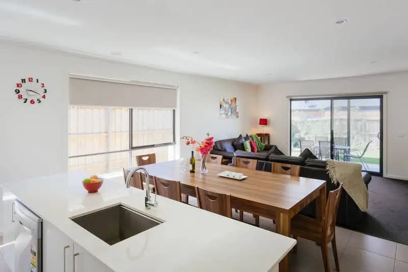 Atarhi Villas - Melbourne - main photo