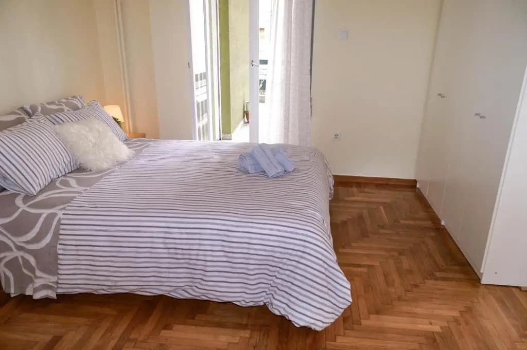 Charming Flat, 10' from Metro & 20' from Syntagma - photo 4