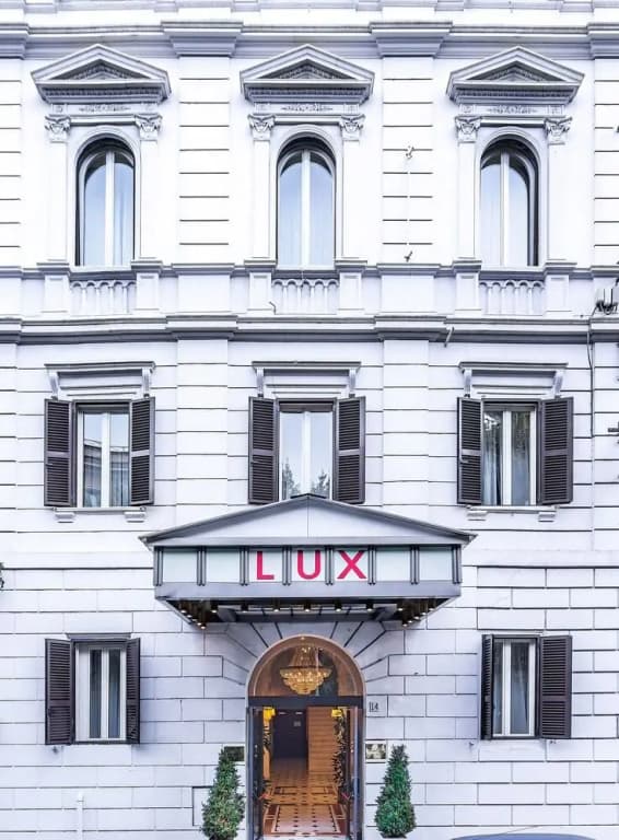 Raeli Hotel Lux - photo 1