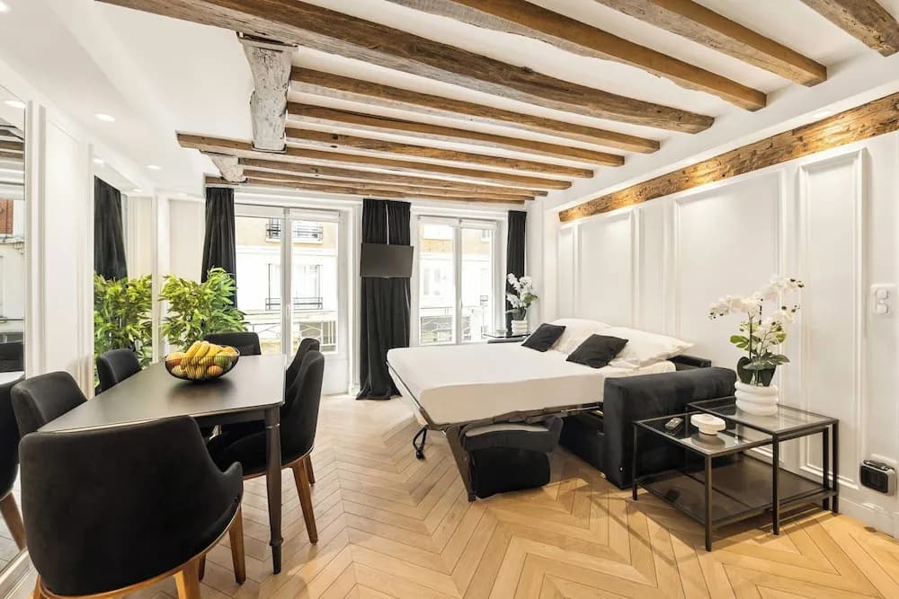2bdr/5p Apartment au Centre de Paris in Downtown Paris - photo 5