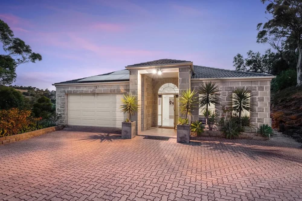 Bulla Hill Villas- Melbourne Airport - main photo