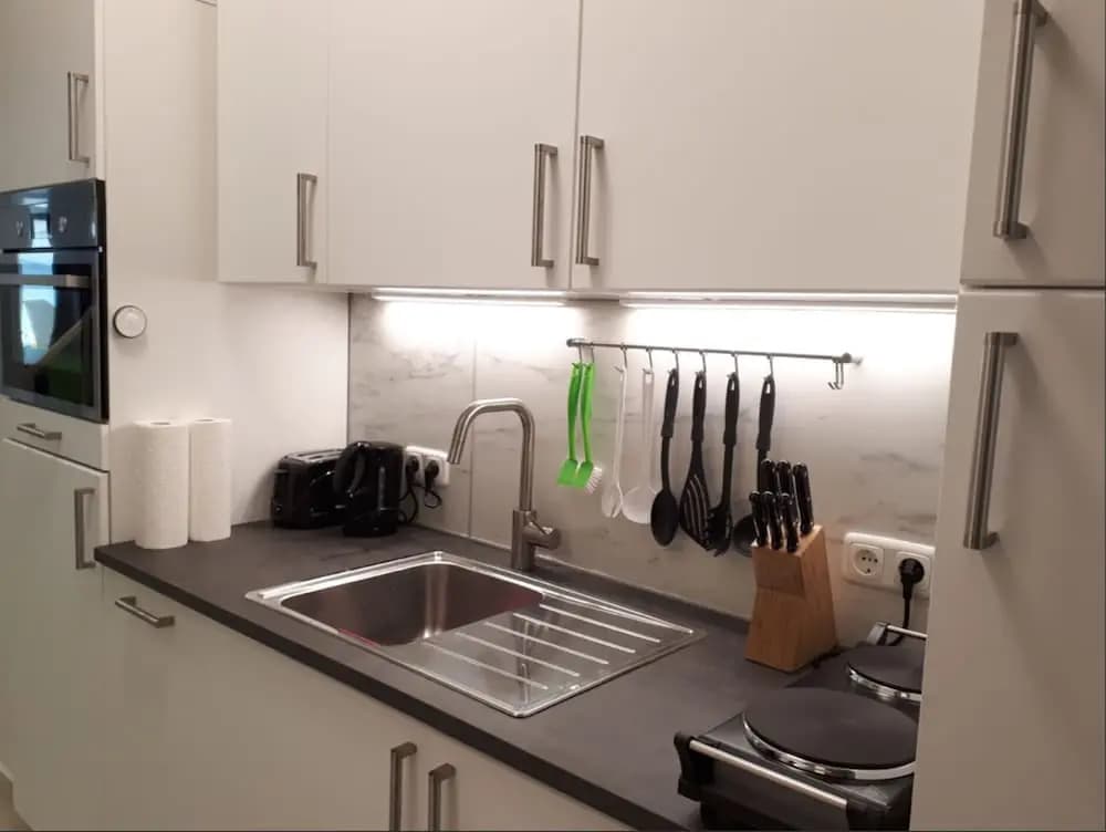 Modern City Apartment Near Central Park - photo 13