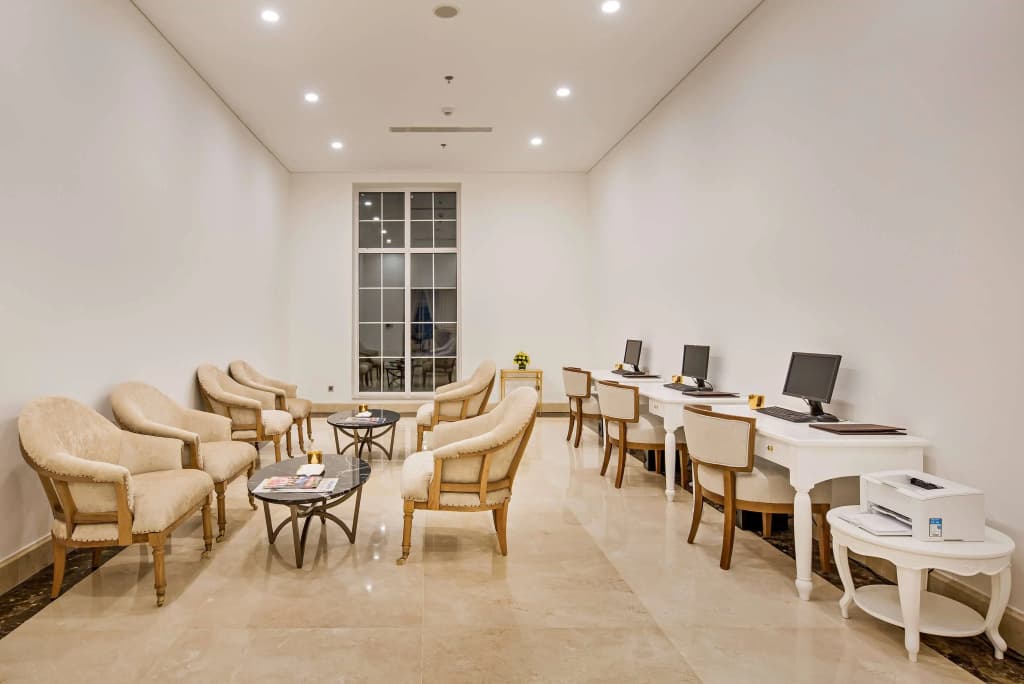 Wyndham Danang Golden Bay - photo 23