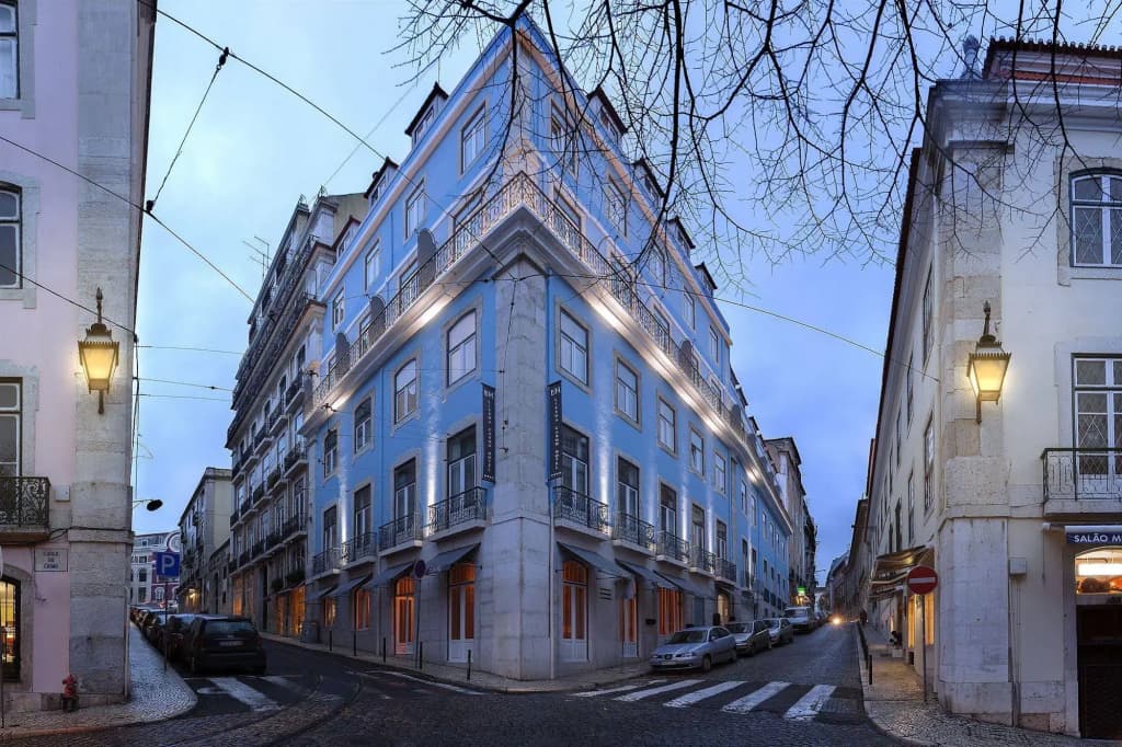 Lisboa Carmo Hotel - photo 1