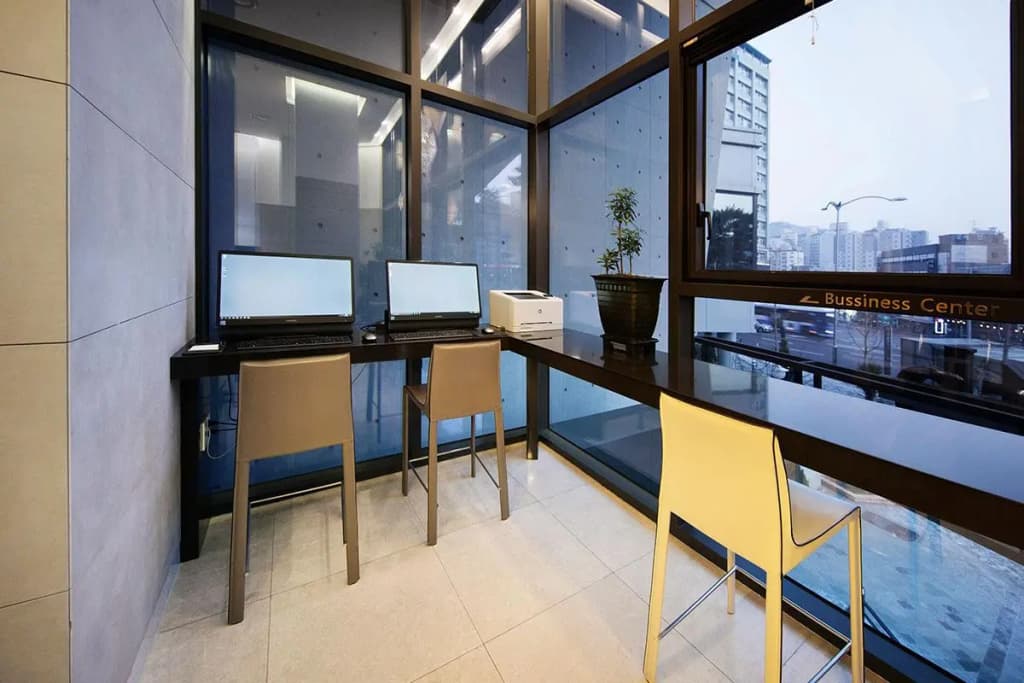 Standard Hotel - photo 14