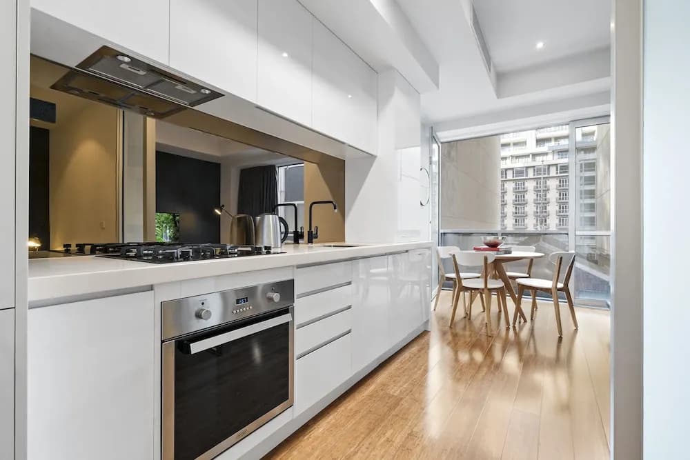Kristina, 1BDR Melbourne Apartment - photo 8