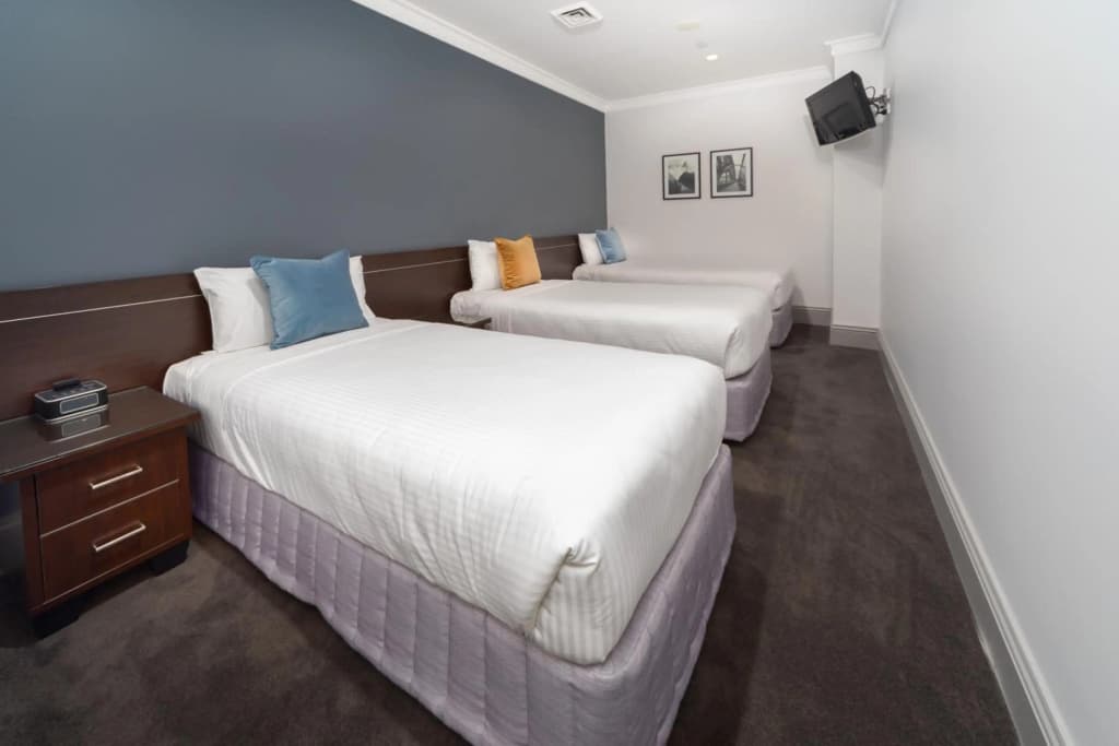 Hyde Park Inn - photo 5