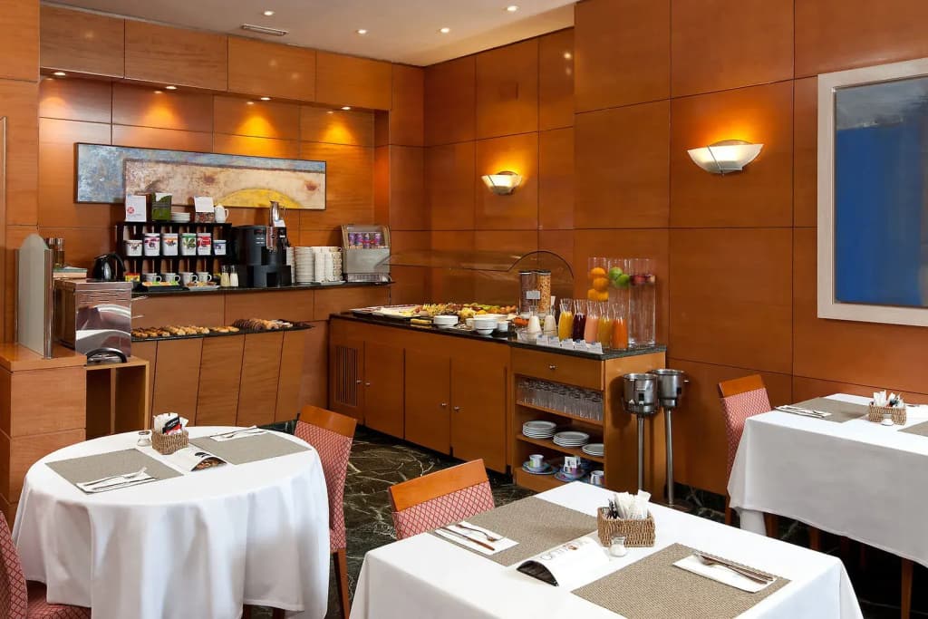 NH Collection Madrid Eurobuilding - photo 37