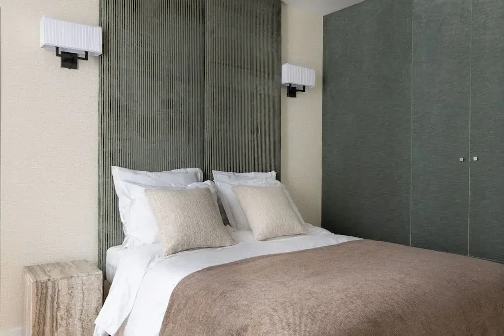 Montaigne Luxury 2 Bedroom - photo 8