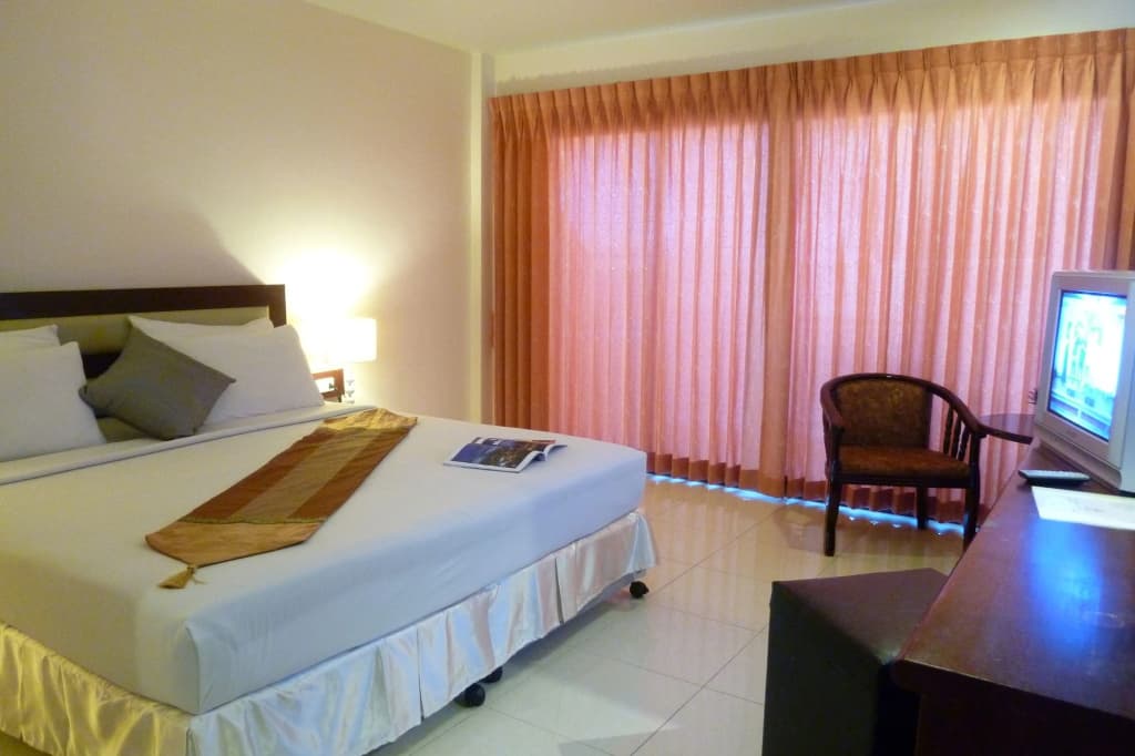 Seven Seas Hotel - photo 4