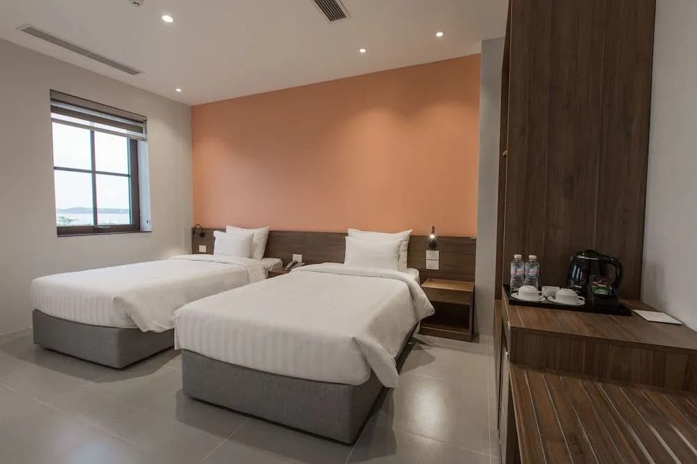 The Twin Hotel - photo 7