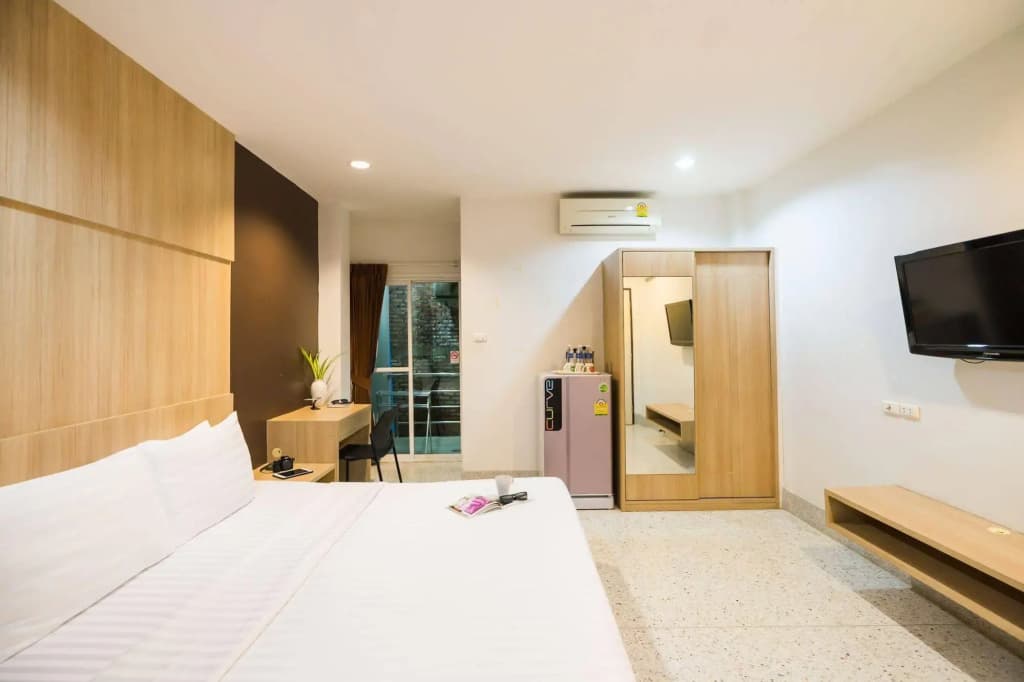 The Fifth Residence Hotel - photo 21