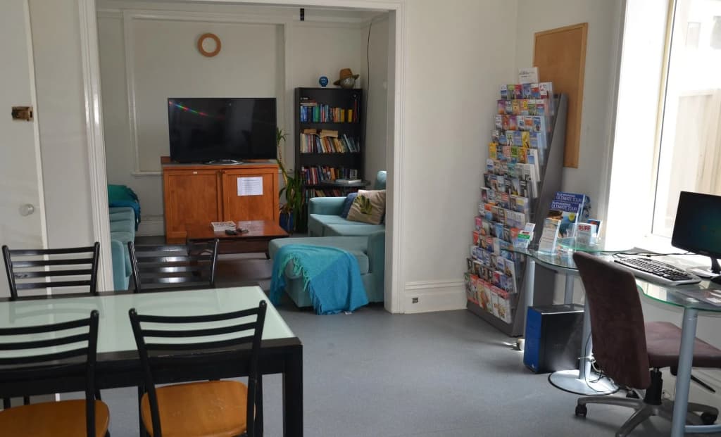 Sandy Bottoms Guesthouse - photo 24