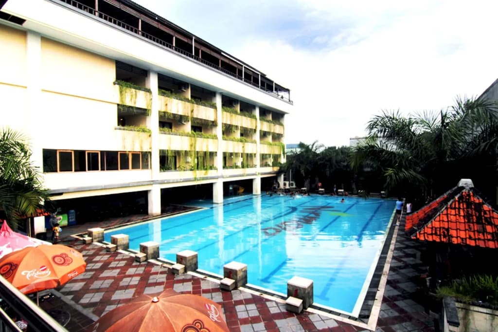 Nirmala Hotel and Convention Centre - photo 15