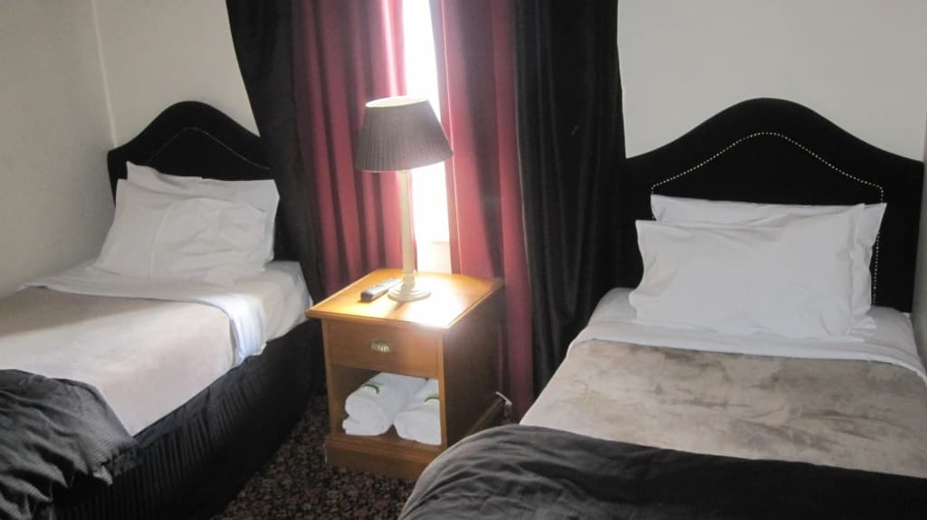 Alexandra Hotel - photo 6