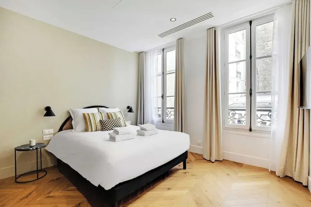Luxury Apartment 1br/4p - Opera - photo 3
