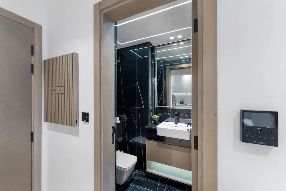 Elegant 1BR Stay in Binghatti Heights - photo 8