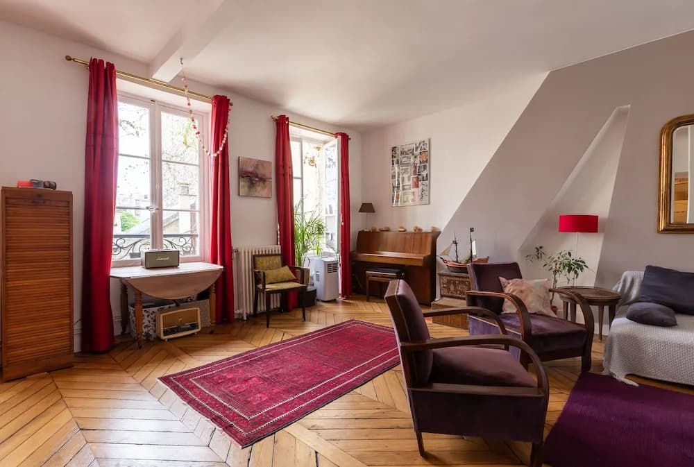 Paris Hideaway in the Theatre District - main photo