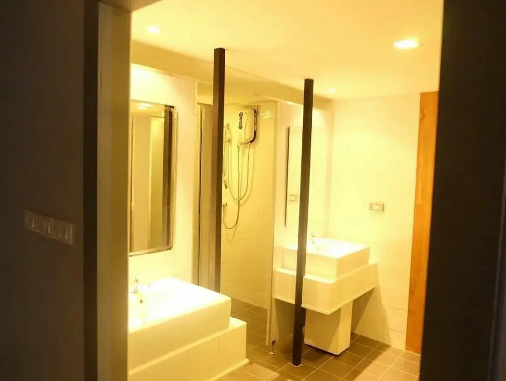 Loma Hostel at Phuket Town - photo 7