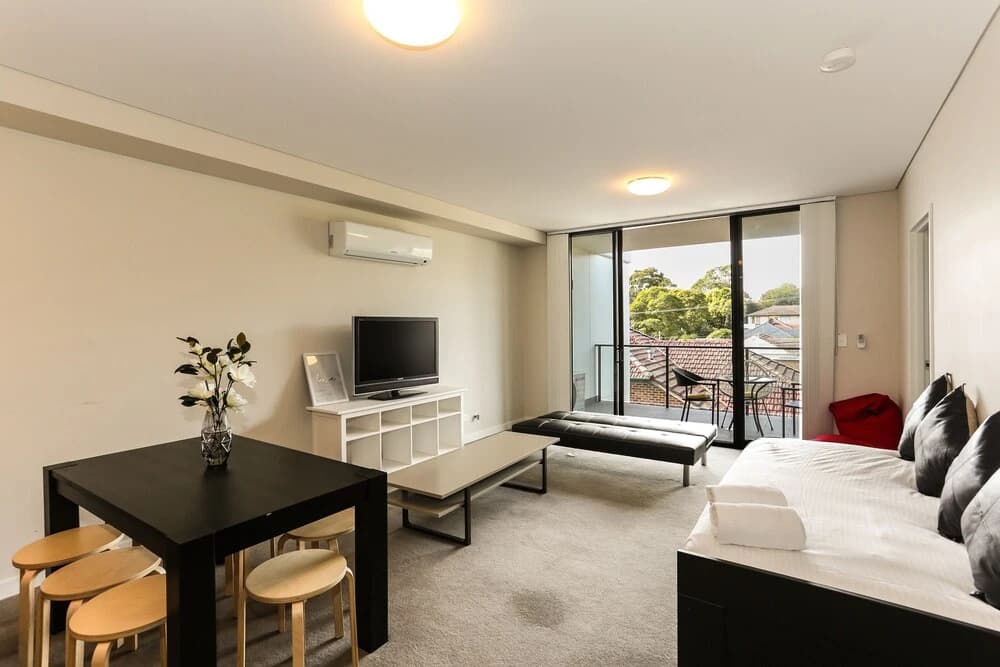 Spacious Apartment at Waitara - photo 5
