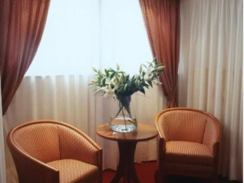 New Victory Hotel - photo 2