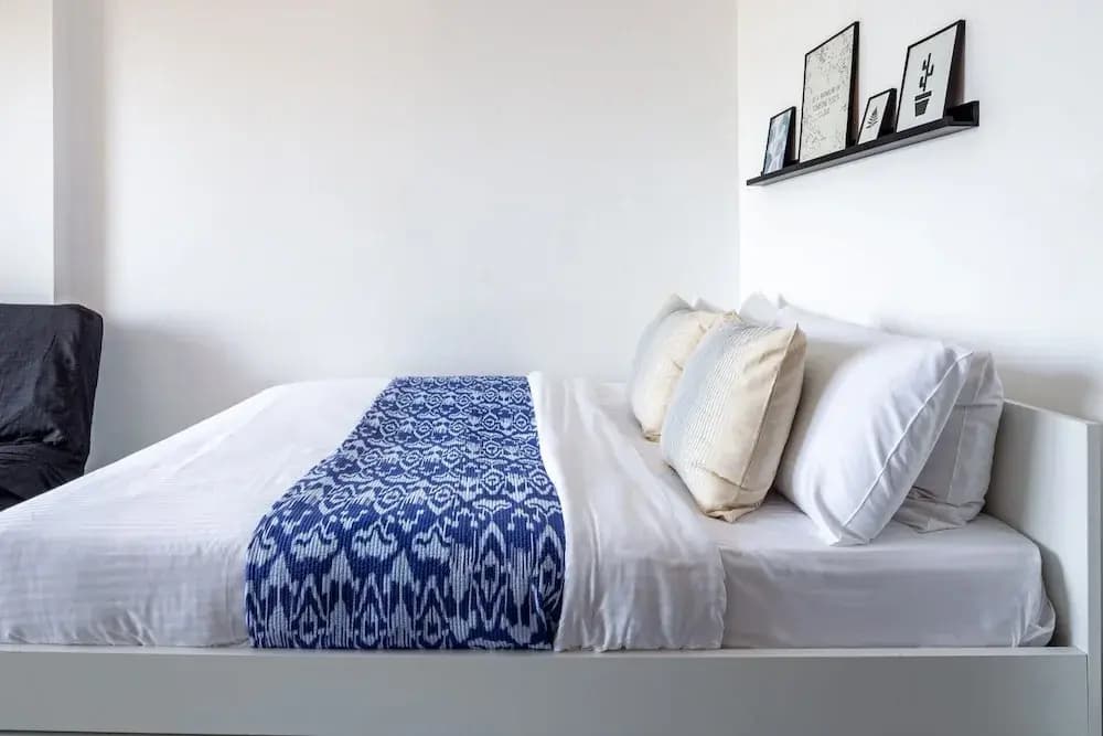 Stylish and Comfy Studio in Lakeside Impz! - photo 2